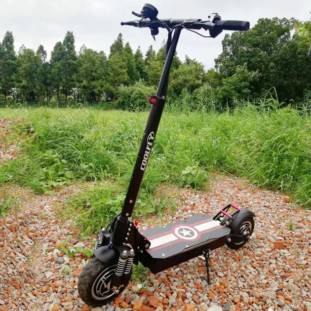 Foldable Dual Motor 2000W Electric Scooter Long Range
