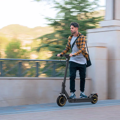 500W Electric Scooter with 35km/h Speed and APP Control
